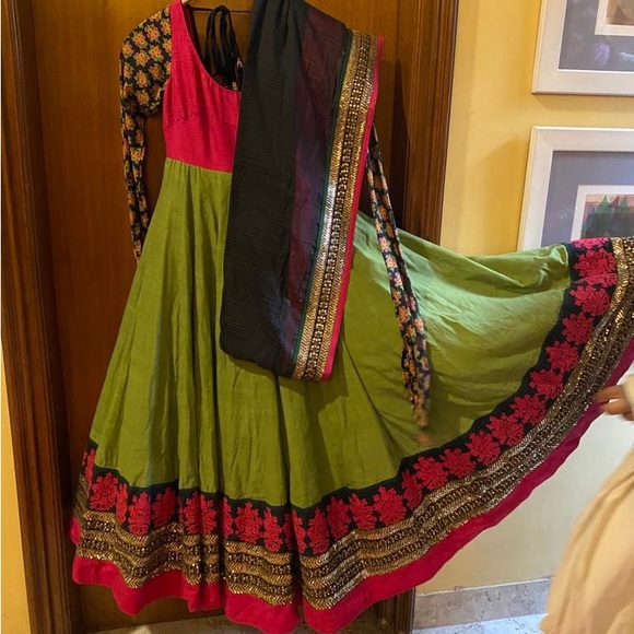 Sabyasachi cotton Anarkali. Worn once. - Picture 2 of 11